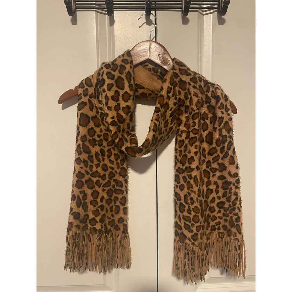 Cejon Leopard Print Scarf